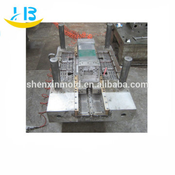 Chine usine sur mesure matériaux de qualité rotatif en aluminium moule